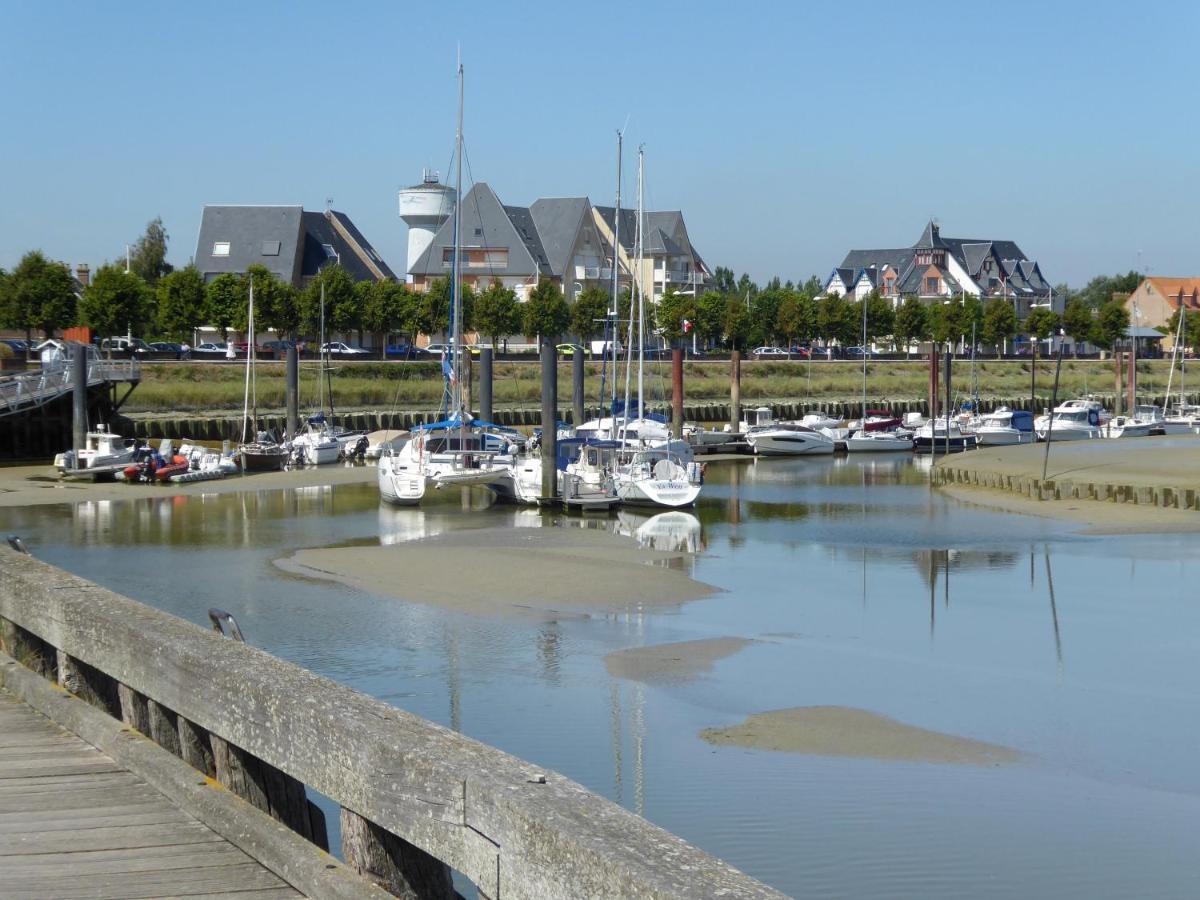 Chambres D'Hotes Les 4 Vents Yzengremer Exteriér fotografie